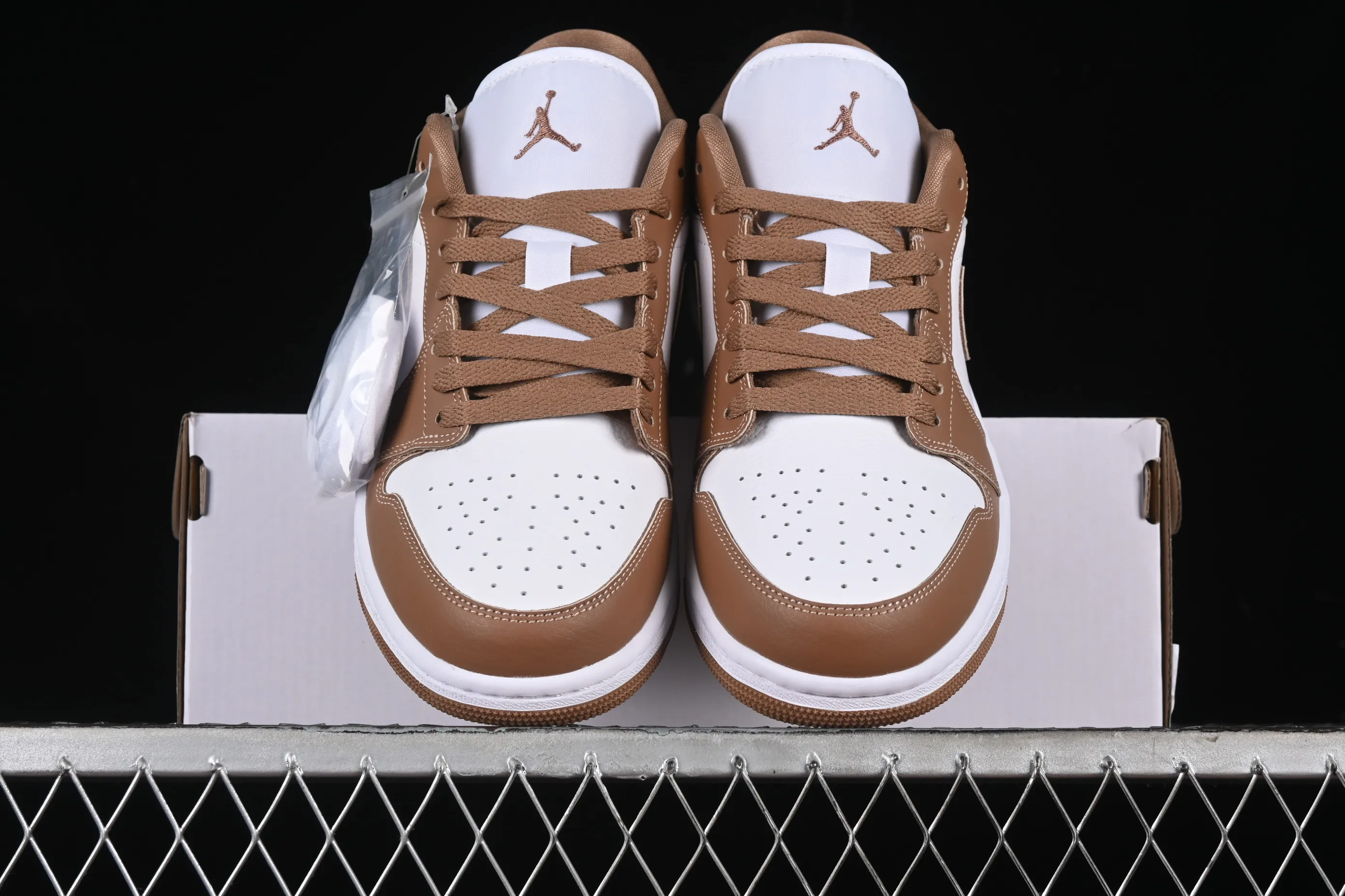 All categories Air Jordan Jordan series basketball shoes Air Jordan 1 Low Air Jordan 1 Low AJ1 Joe 1 white brown low-top cultural casual sneakers DC0774-202